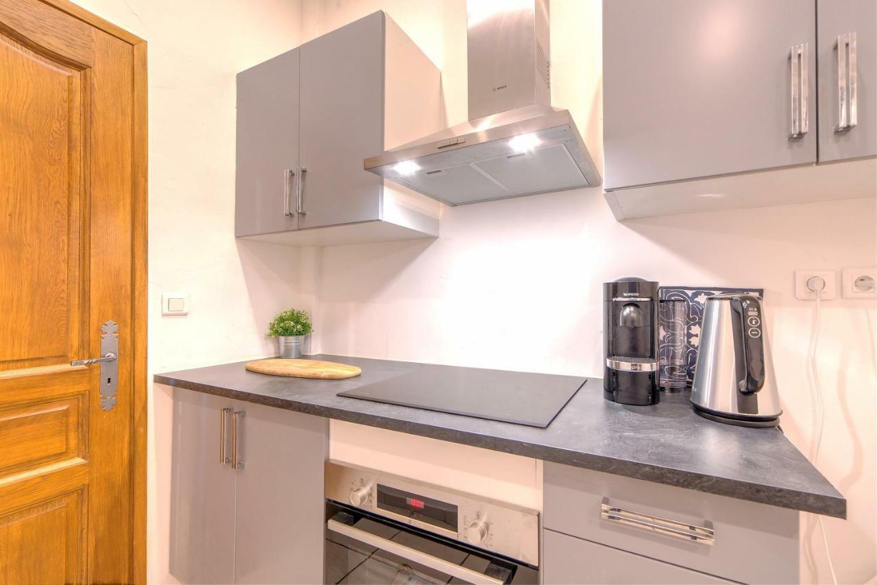 Appartement Lovely Large Familial In Nice, Minutes Walk To The Beach!